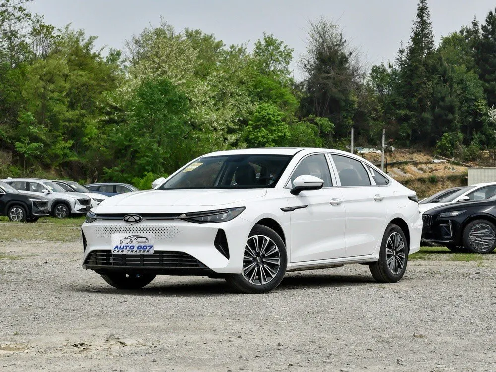 Xe Chery Fulwin A8 Plug-in Hybrid